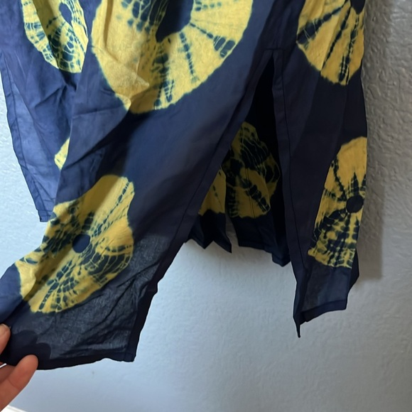 || Elan || Button Down•  Tunic Top • Bold Print • Navy and Gold Batik - Picture 7 of 10